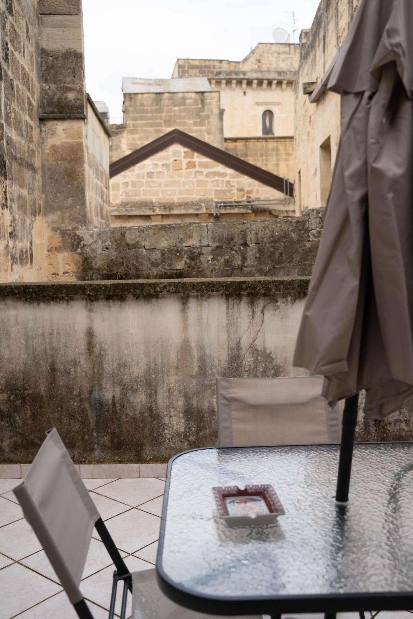 Victoria Apt - Historical Centre Lecce Exteriör bild